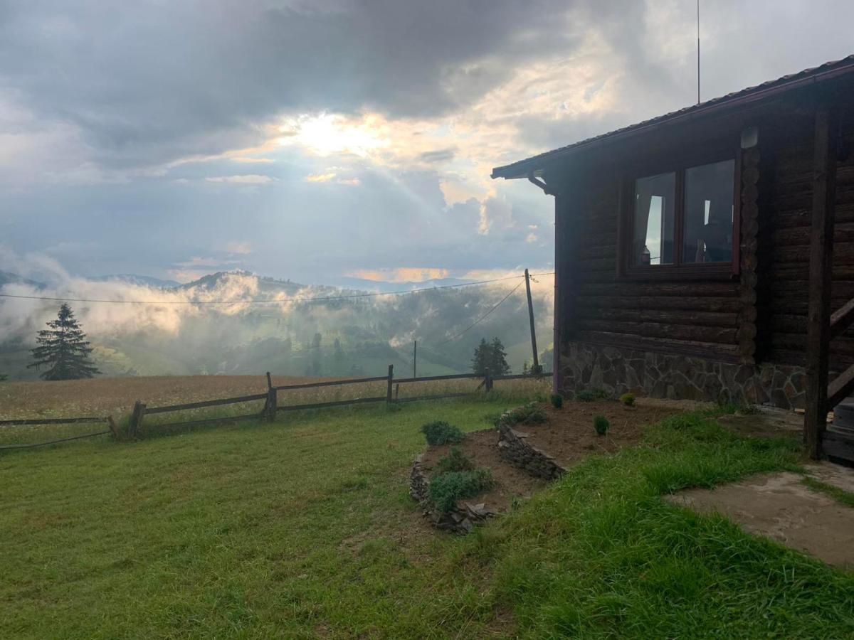Rostoka  Monte Vistaヴィラ エクステリア 写真